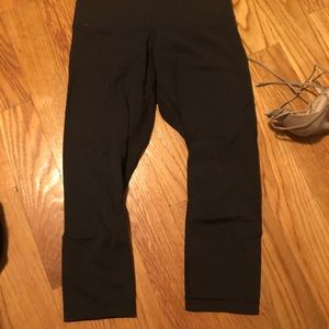 lulu cropped leggings